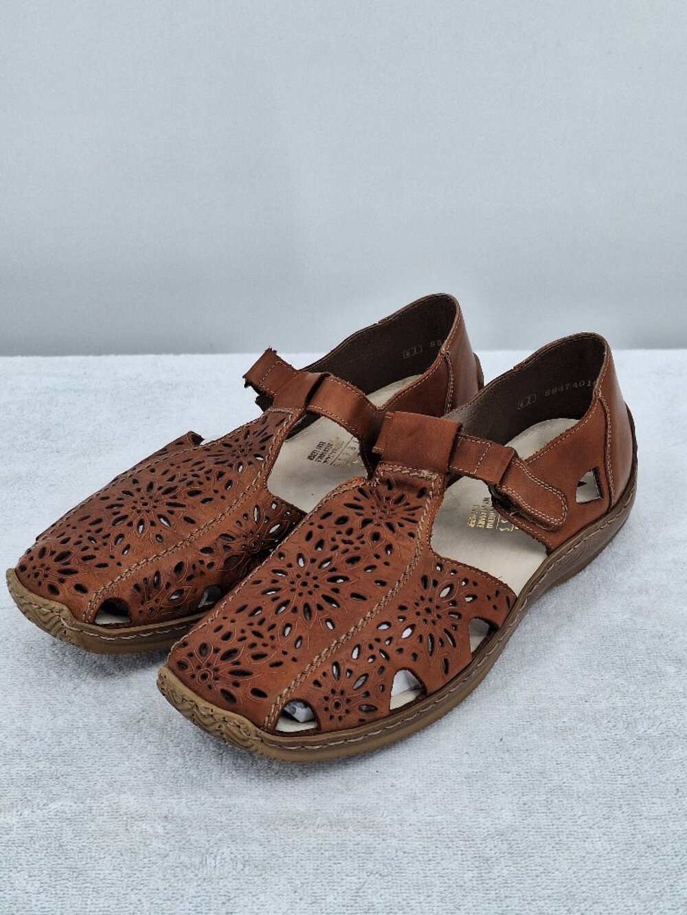 Rieker Shoes Womens 41 Anti-Stress Floral Cut Mary Jane T-Strap Brown Leather